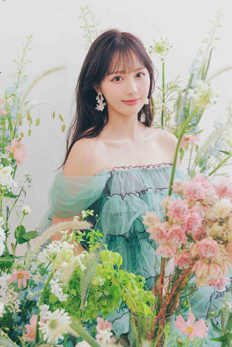 22/7 麻丘真央 卒業記念メモリアル写真集 ニジの向こう